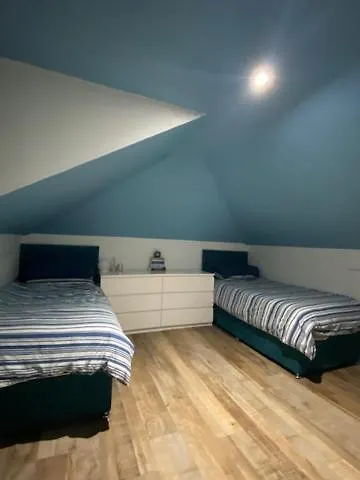 The House - Southampton Villa