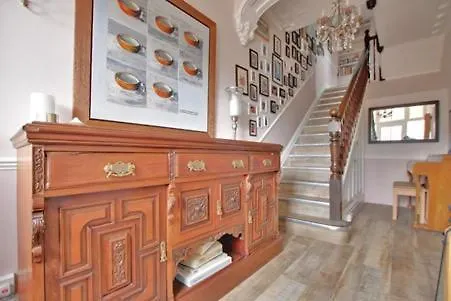 The House - Southampton Villa 0*,  United Kingdom