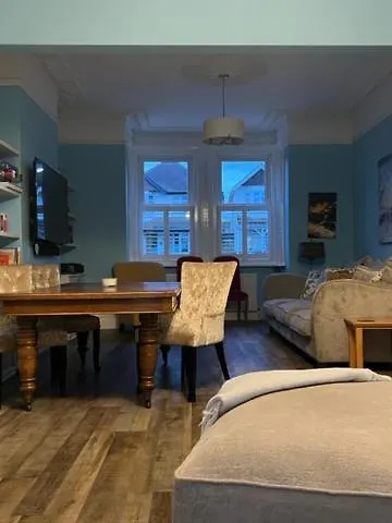 The House - Southampton Villa United Kingdom